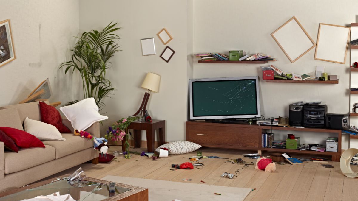 salon en désordre