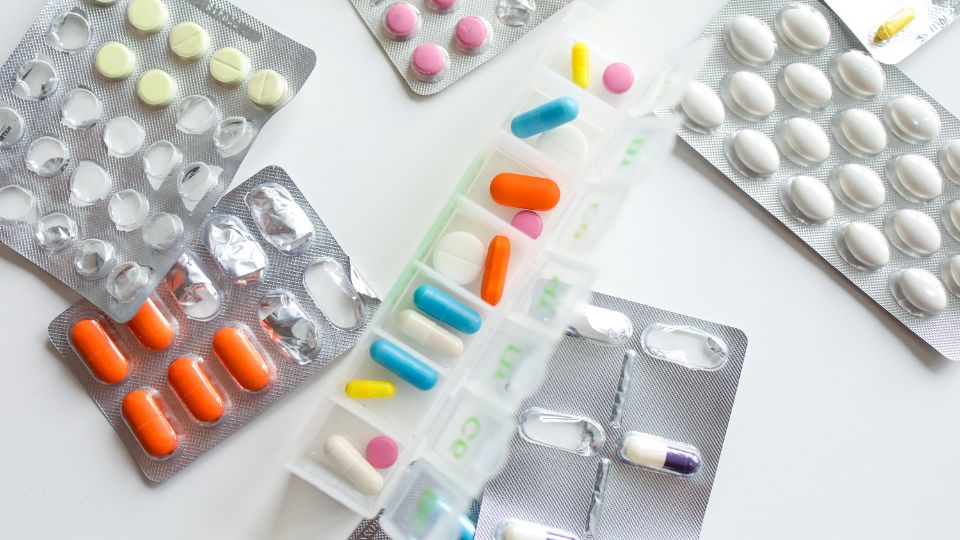 Faire le tri des médicaments pendant le ménage de printemps